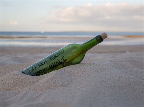 message in a bottle idle